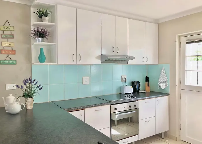 Bay Breeze Guesthouse Selfcatering