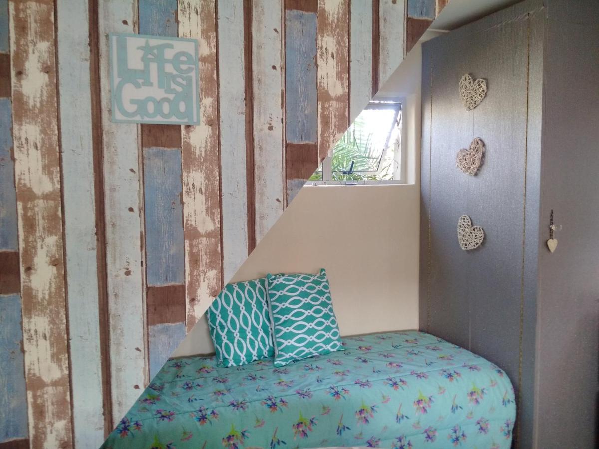 Bay Breeze Selfcatering * Gordons Bay