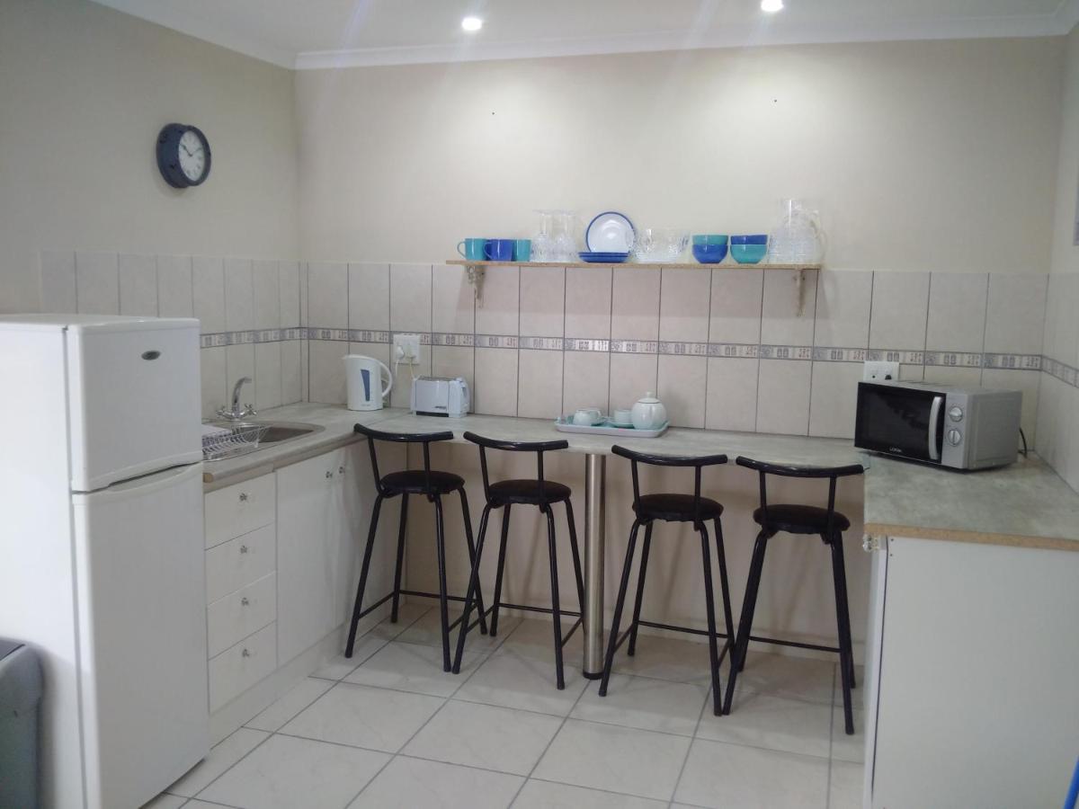 Bay Breeze Selfcatering Gordons Bay