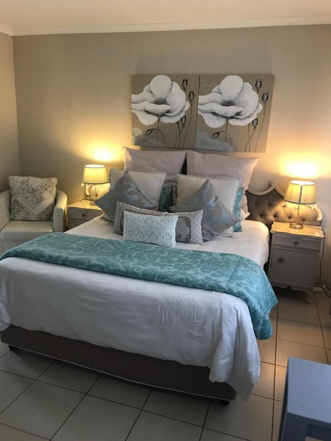 Bay Breeze Selfcatering Gordons Bay