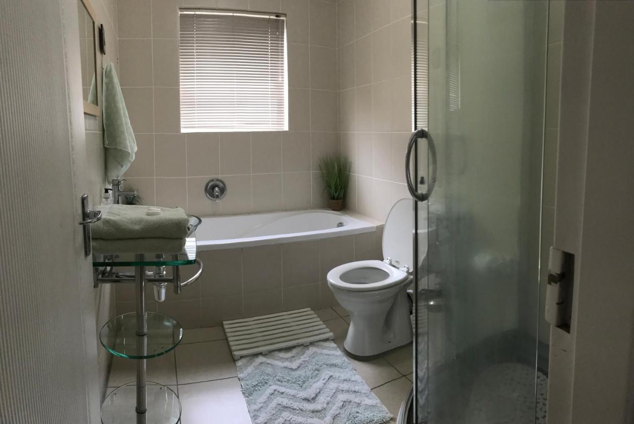Guest house Bay Breeze Selfcatering *