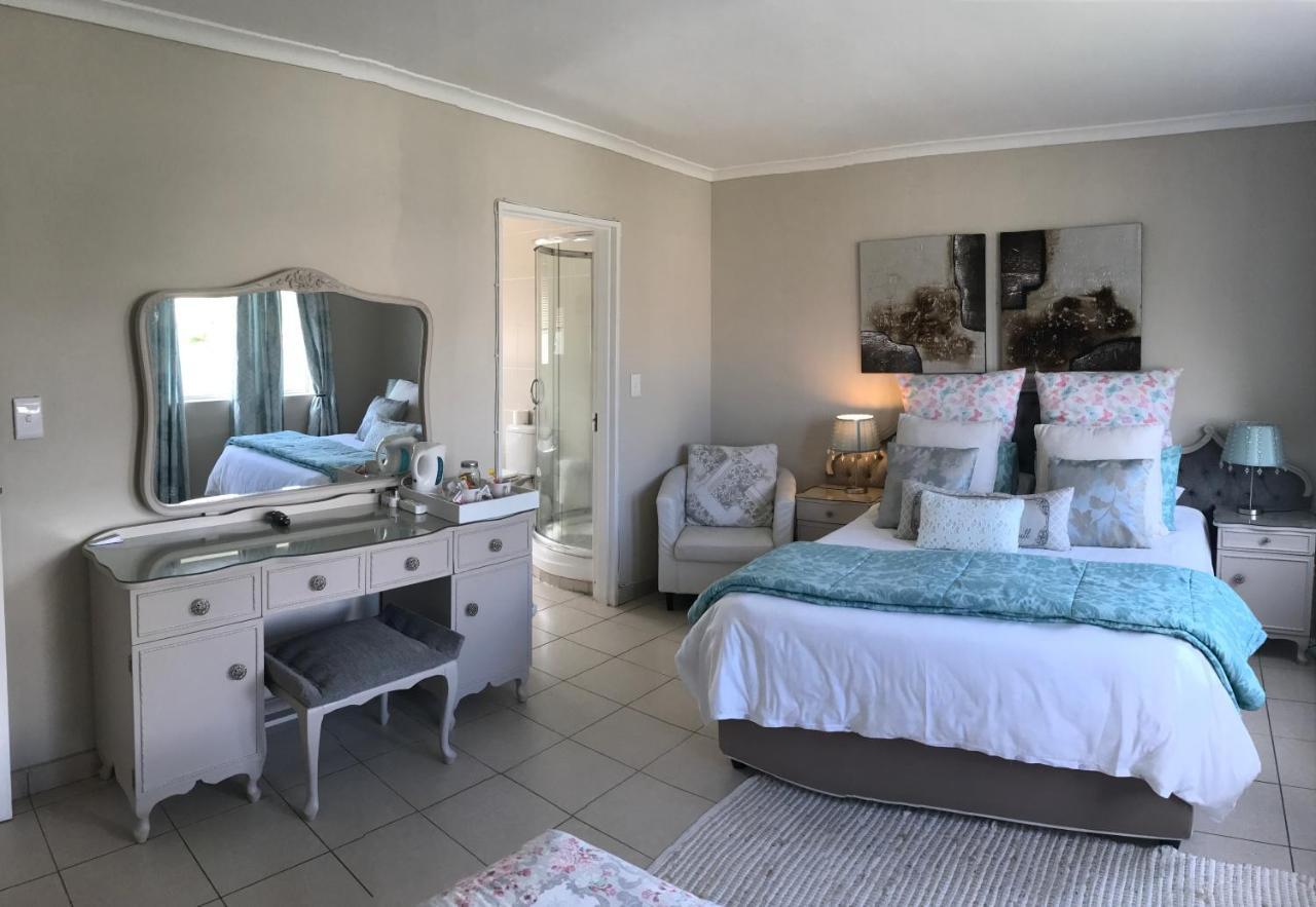 Bay Breeze Selfcatering Guest house