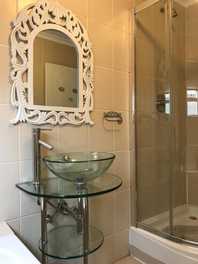 Guest house Bay Breeze Selfcatering *