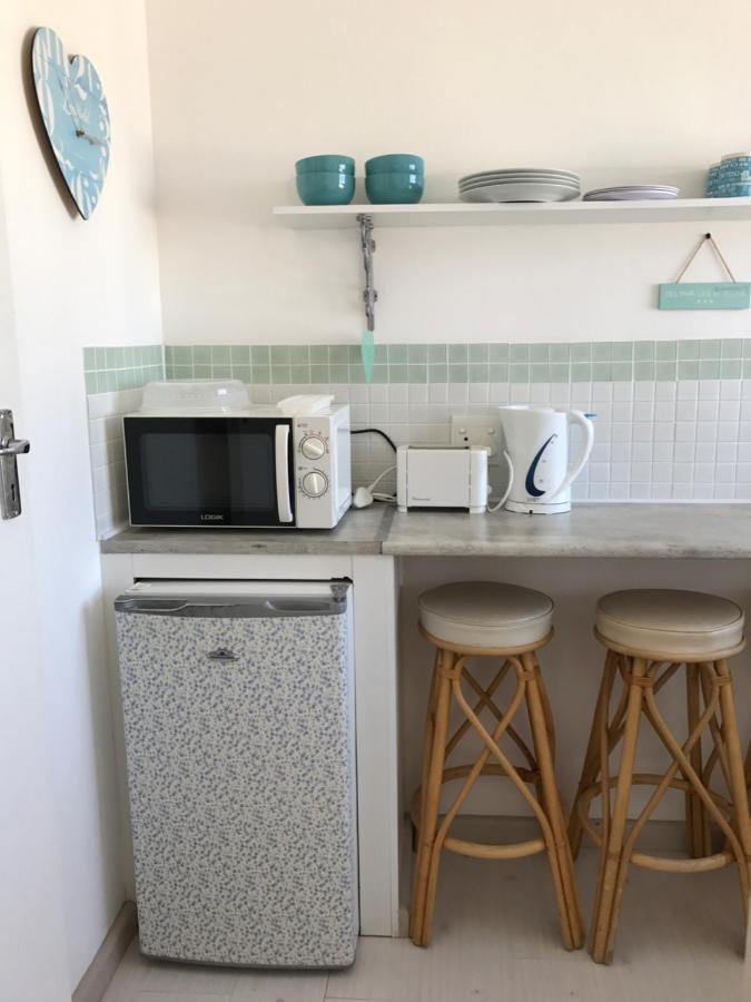 Bay Breeze Selfcatering Guest house Gordons Bay