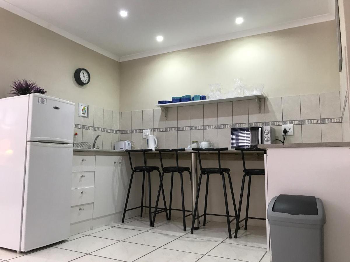 Guest house Bay Breeze Selfcatering *