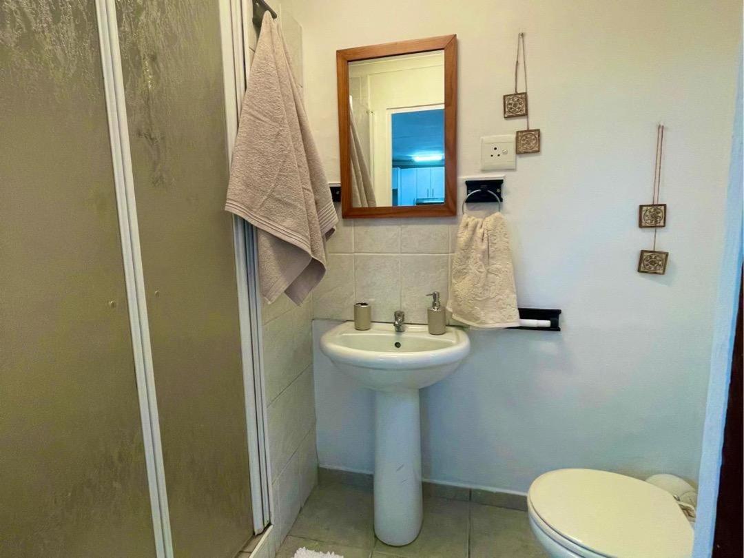 Bay Breeze Selfcatering Gordons Bay